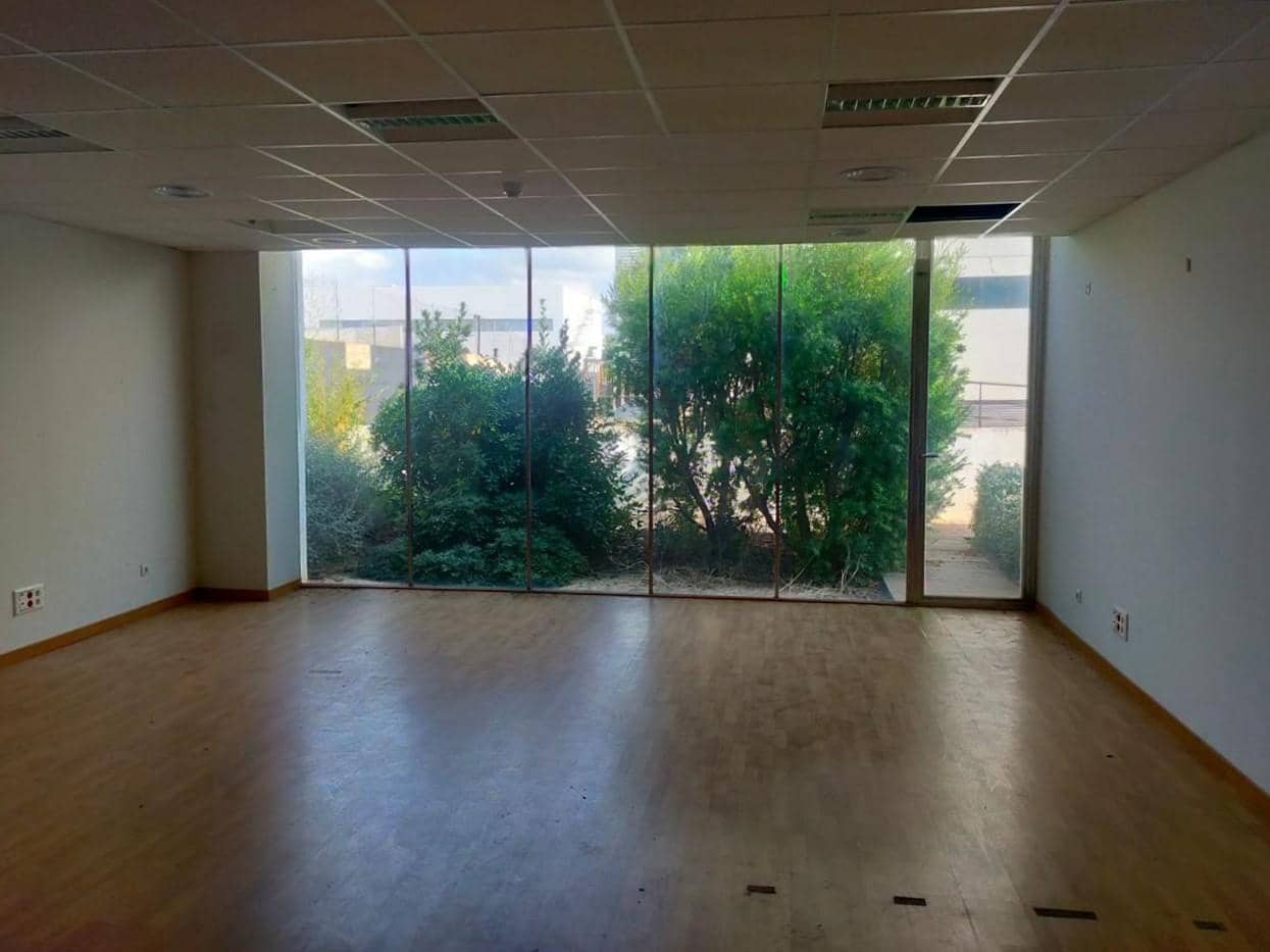Office for sale in Paterna - € 117,000 (Ref: 9427790)