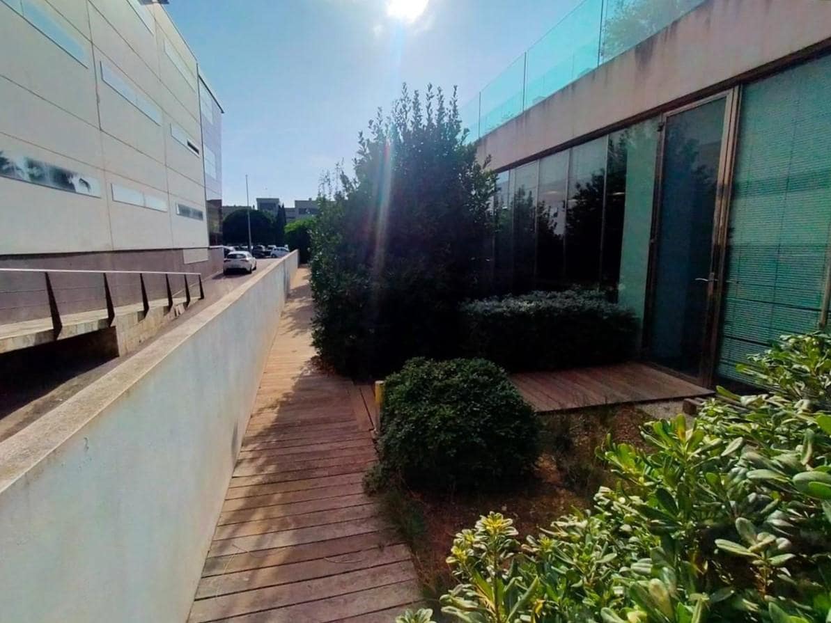 Office for sale in Paterna - € 117,000 (Ref: 9427790)