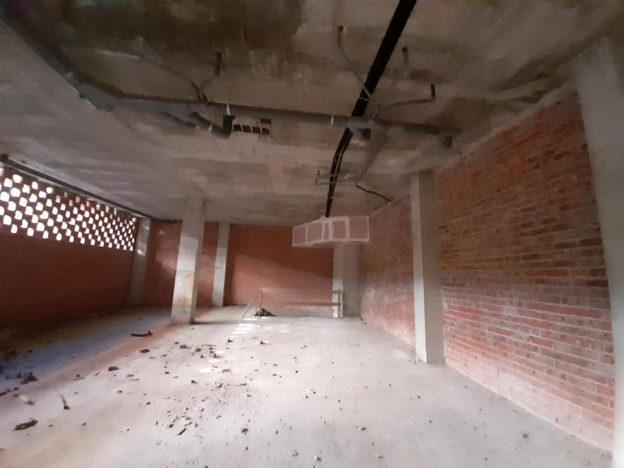 1 bedroom Business for sale in Lliria - € 99,800 (Ref: 9427796)