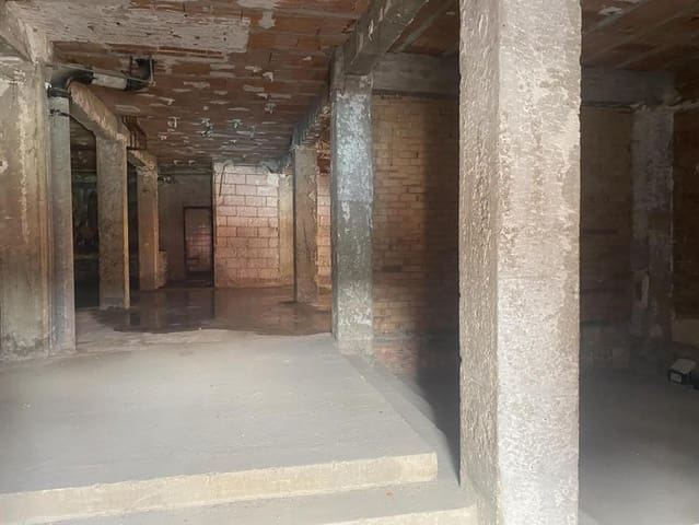 1 quarto Empresa para venda em Alzira - 120 000 € (Ref: 9427801)