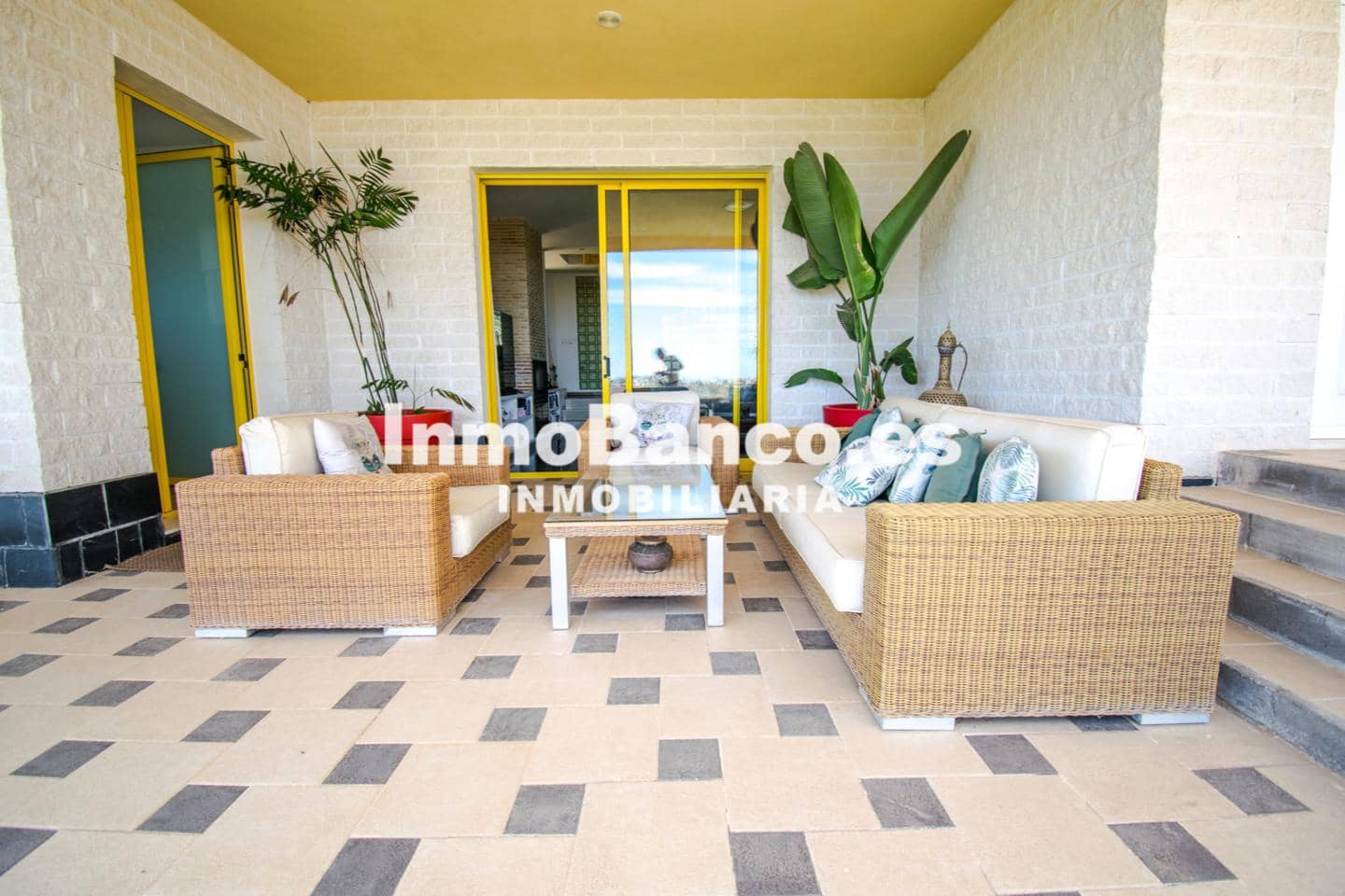 Chalet de 4 habitaciones en Torrent en venta con piscina garaje - 629.000 € (Ref: 9427802)