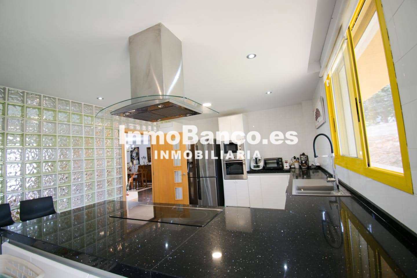 Chalet de 4 habitaciones en Torrent en venta con piscina garaje - 629.000 € (Ref: 9427802)