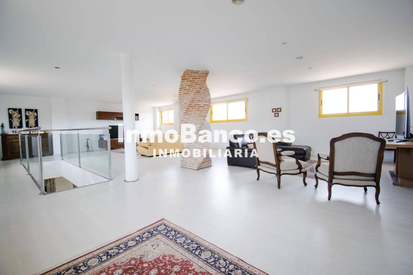 Chalet de 4 habitaciones en Torrent en venta con piscina garaje - 629.000 € (Ref: 9427802)