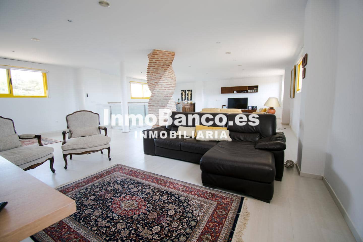 Chalet de 4 habitaciones en Torrent en venta con piscina garaje - 629.000 € (Ref: 9427802)