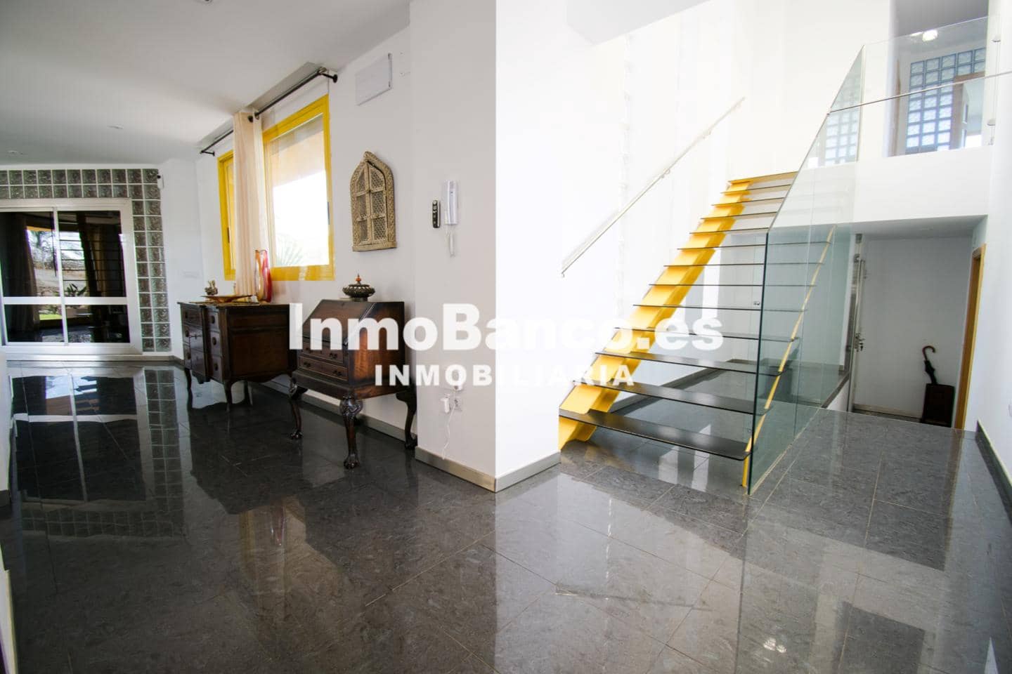 Chalet de 4 habitaciones en Torrent en venta con piscina garaje - 629.000 € (Ref: 9427802)