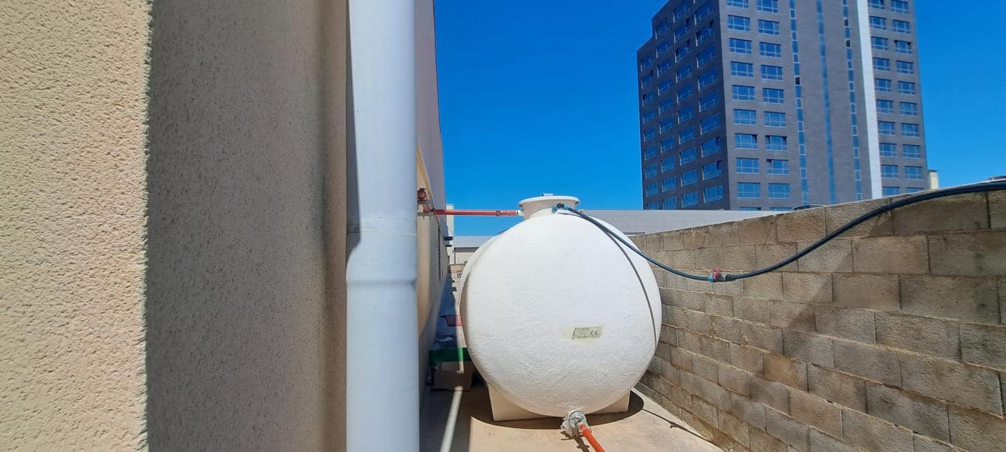 Commercial for sale in Alfafar - € 6,500,000 (Ref: 9427810)