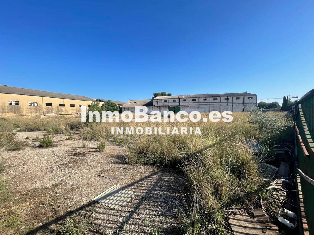 Gewerbe zu verkaufen in Chiva - 690.000 € (Ref: 9427812)