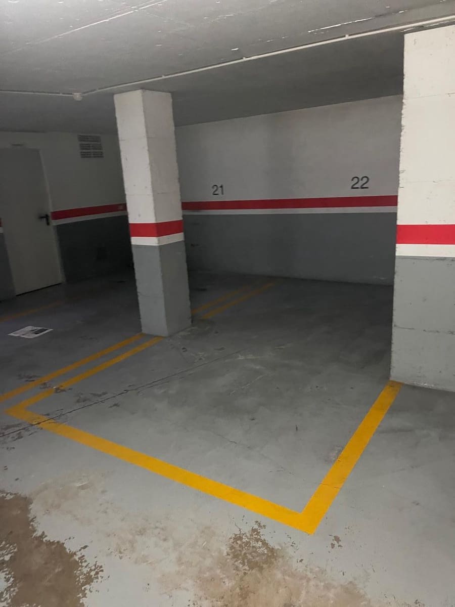 Garage for sale in Requena - € 5,452 (Ref: 9427815)