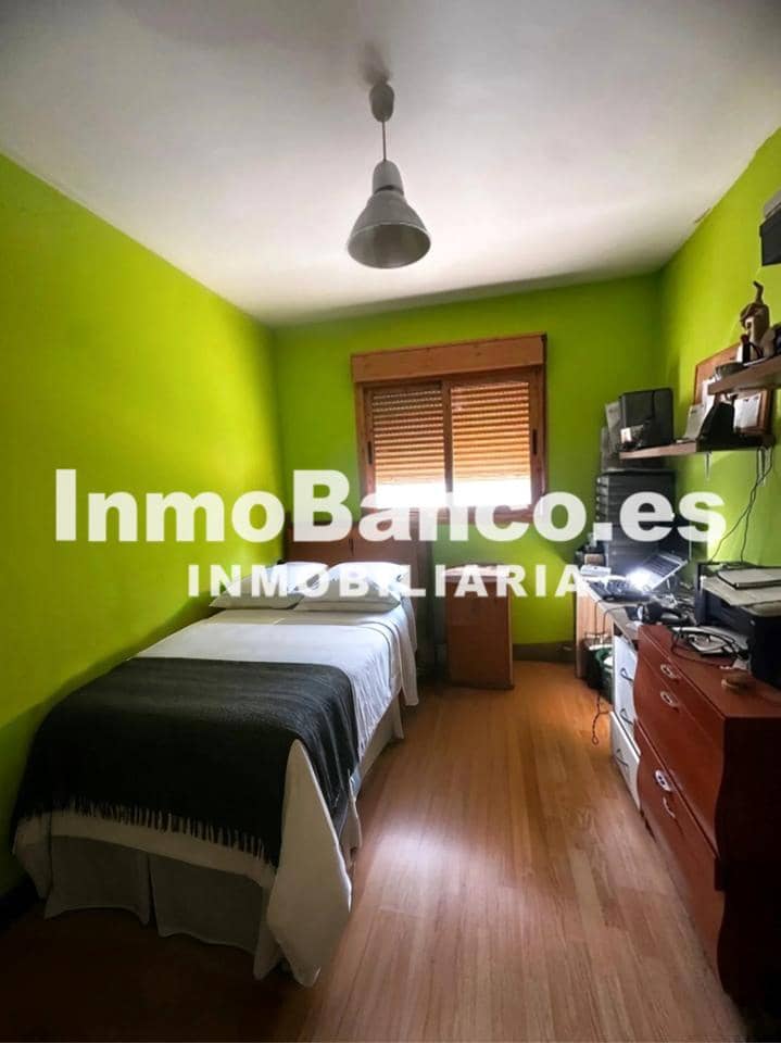 3 sovrum Villa till salu i Chiva med pool garage - 283 000 € (Ref: 9427816)