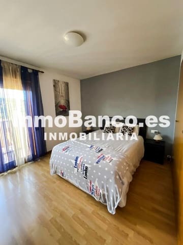 3 sovrum Villa till salu i Chiva med pool garage - 283 000 € (Ref: 9427816)