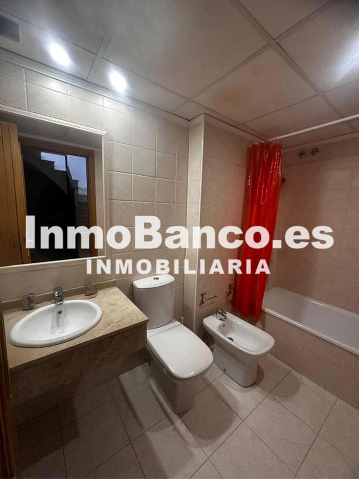 3 sovrum Villa till salu i Chiva med pool garage - 283 000 € (Ref: 9427816)