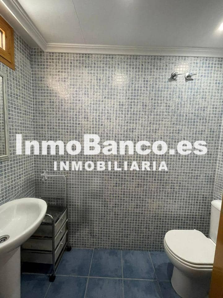 3 sovrum Villa till salu i Chiva med pool garage - 283 000 € (Ref: 9427816)