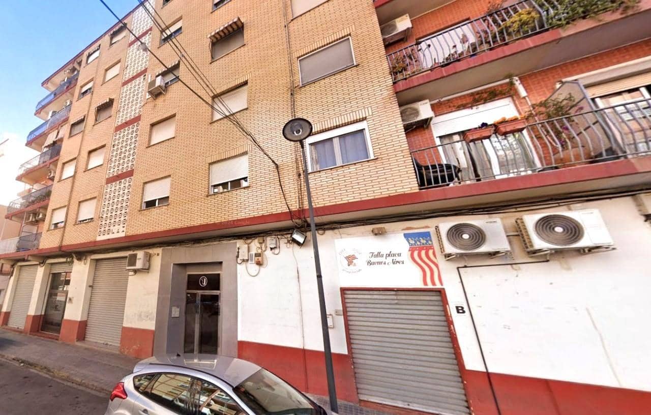 3 bedroom Flat for sale in Alaquas - € 121,000 (Ref: 9427818)
