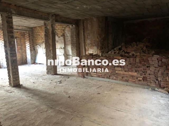 4 sovrum Villa till salu i Buñol - 71 000 € (Ref: 9427820)