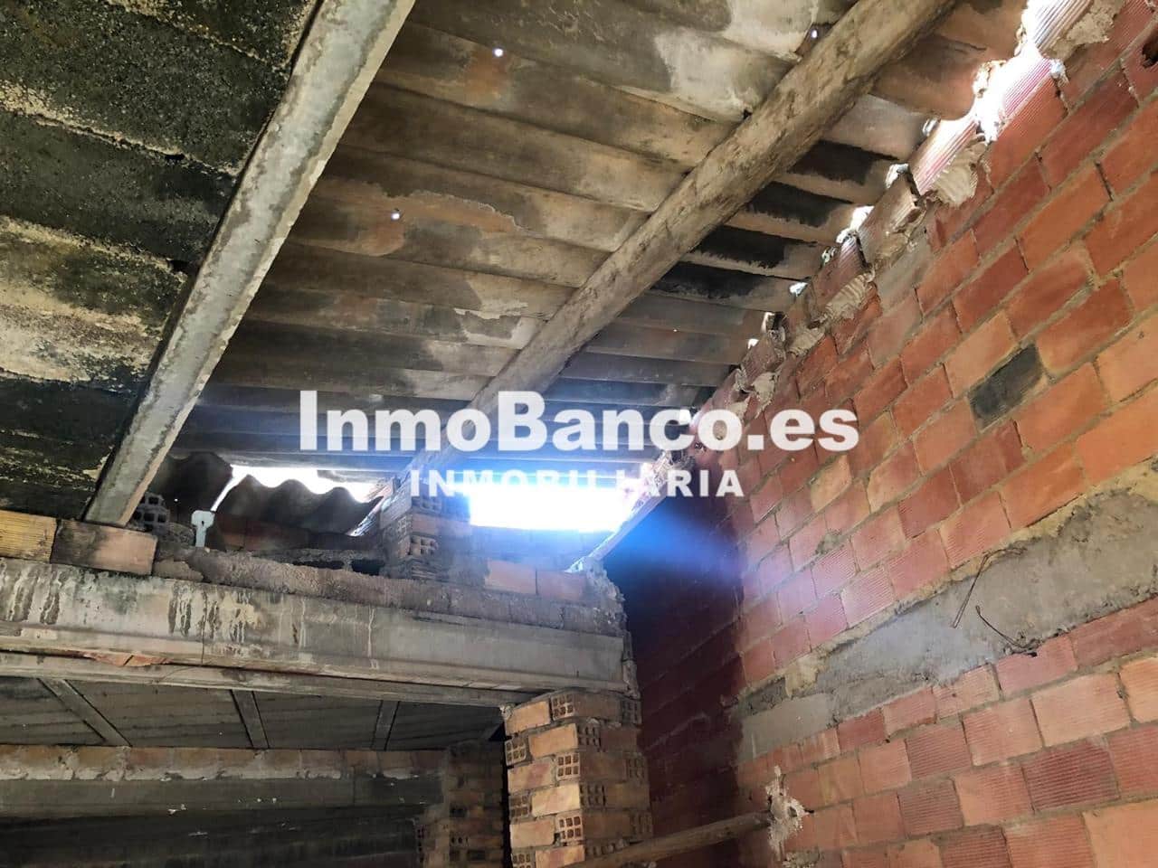 4 sovrum Villa till salu i Bunol - 71 000 € (Ref: 9427820)