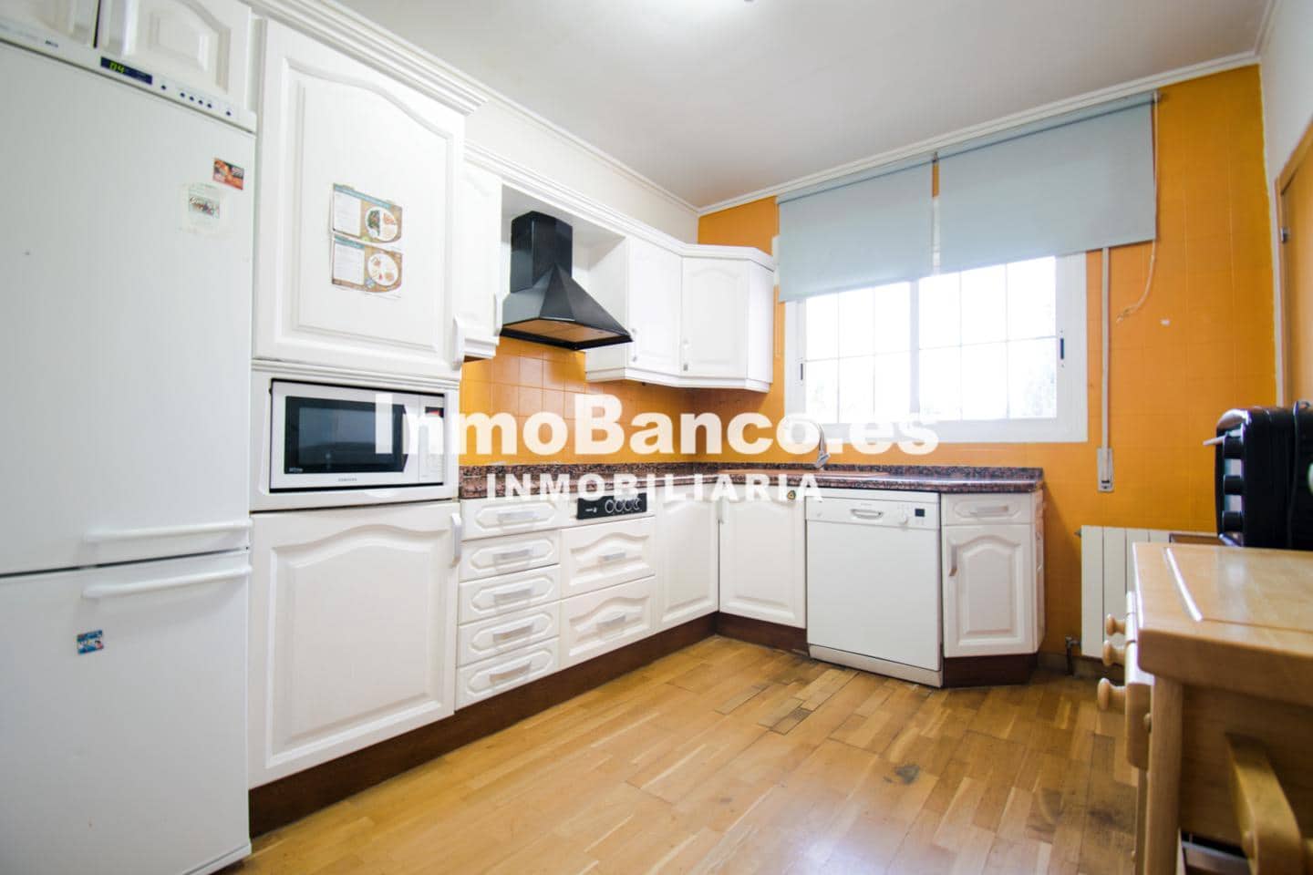 5 bedroom Villa for sale in Torrent with pool garage - € 330,000 (Ref: 9427838)