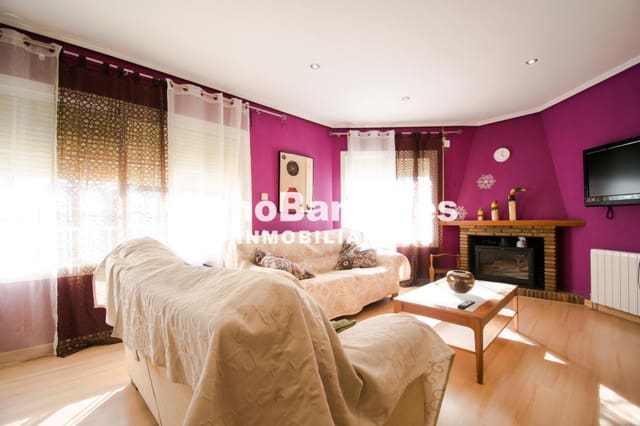 5 bedroom Villa for sale in Torrent with pool garage - € 330,000 (Ref: 9427838)