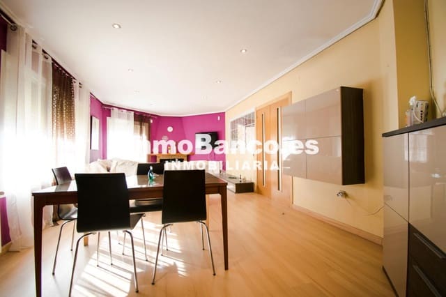 5 bedroom Villa for sale in Torrent with pool garage - € 330,000 (Ref: 9427838)