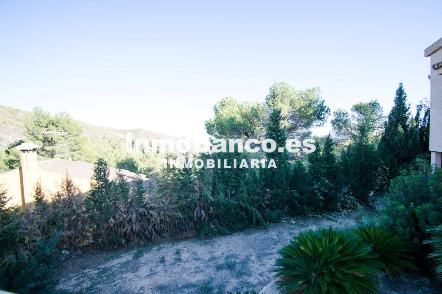 5 bedroom Villa for sale in Torrent with pool garage - € 330,000 (Ref: 9427838)