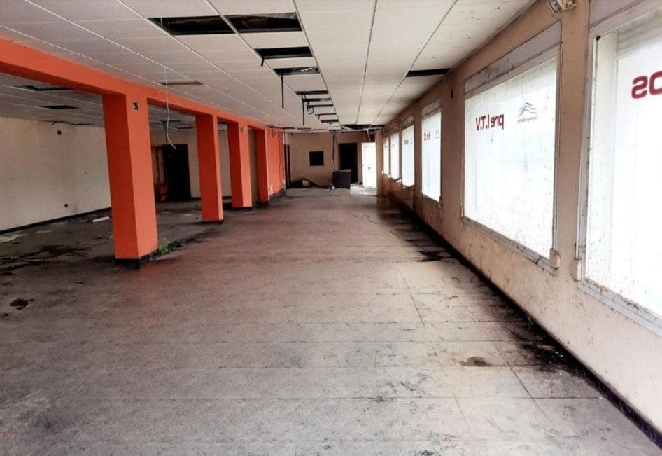 Commercieel te koop in Castello de la Ribera - € 147.000 (Ref: 9427840)