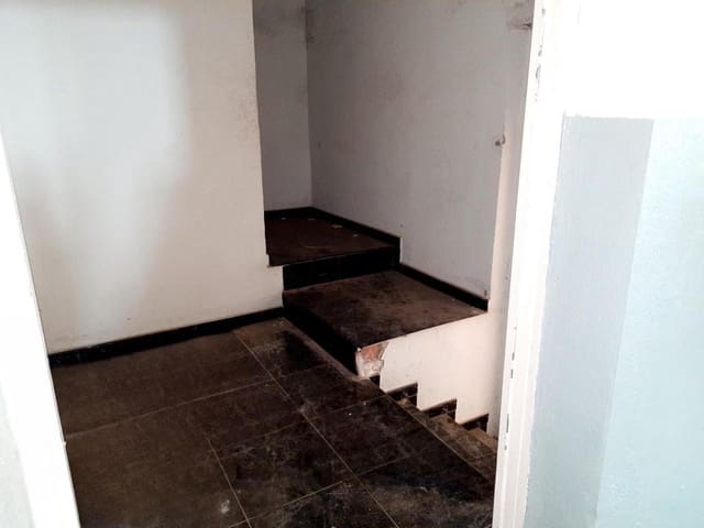 Commercieel te koop in Castelló de la Ribera, Villanueva de Castellon - € 147.000 (Ref: 9427840)