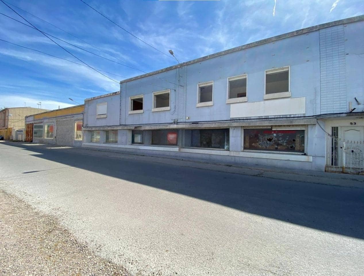 Commercieel te koop in Castello de la Ribera - € 147.000 (Ref: 9427840)