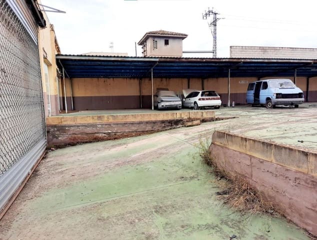 Commercieel te koop in Castelló de la Ribera, Villanueva de Castellon - € 147.000 (Ref: 9427840)