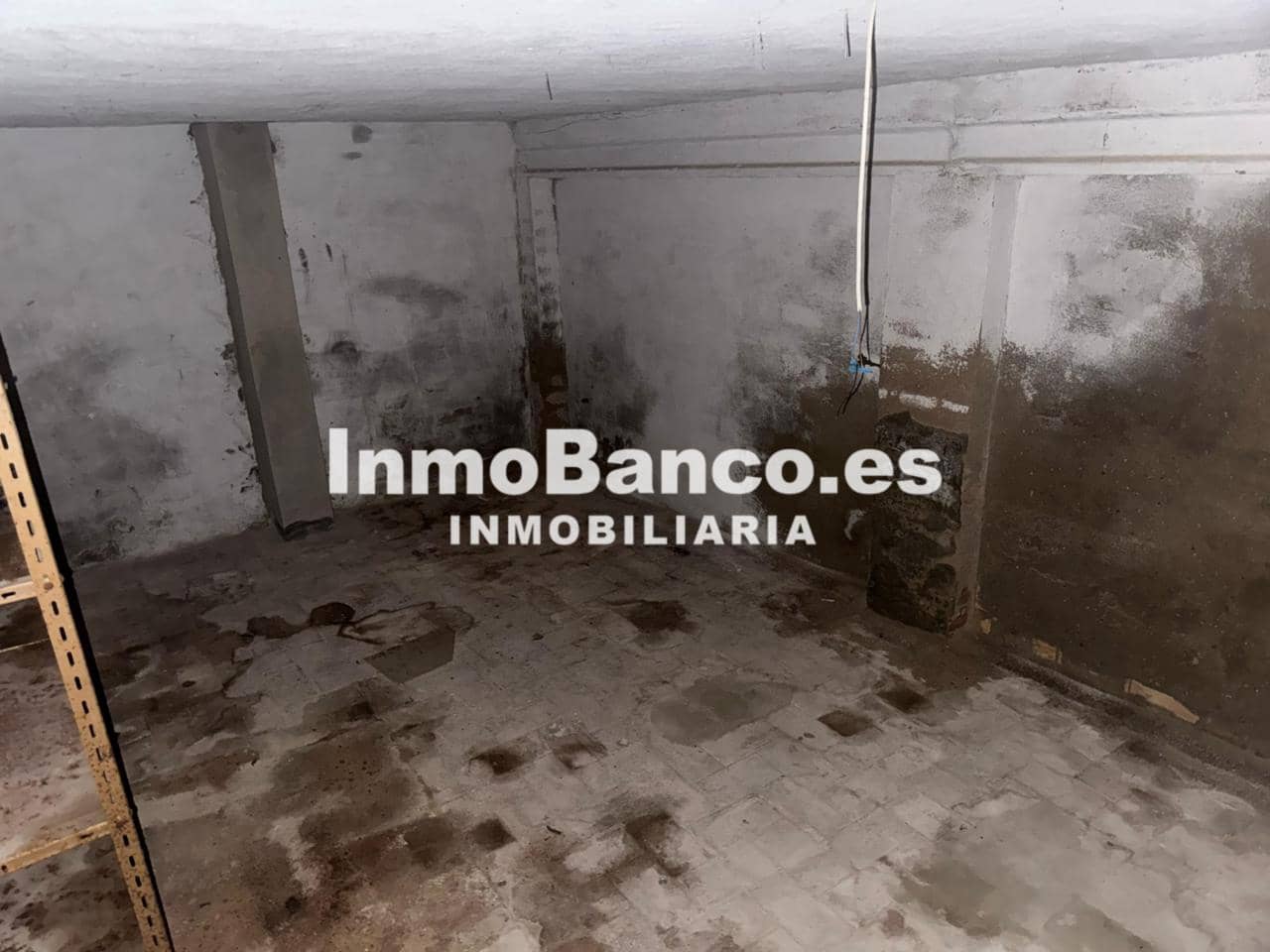 4 slaapkamer Villa te koop in Requena - € 42.000 (Ref: 9427848)