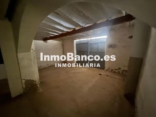 4 slaapkamer Villa te koop in Requena - € 42.000 (Ref: 9427848)