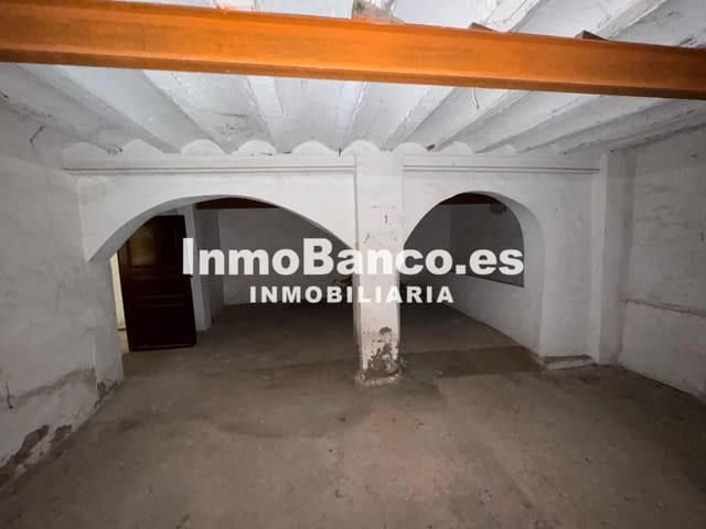 4 slaapkamer Villa te koop in Requena - € 42.000 (Ref: 9427848)