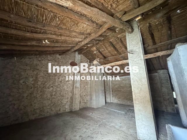 4 slaapkamer Villa te koop in Requena - € 42.000 (Ref: 9427848)