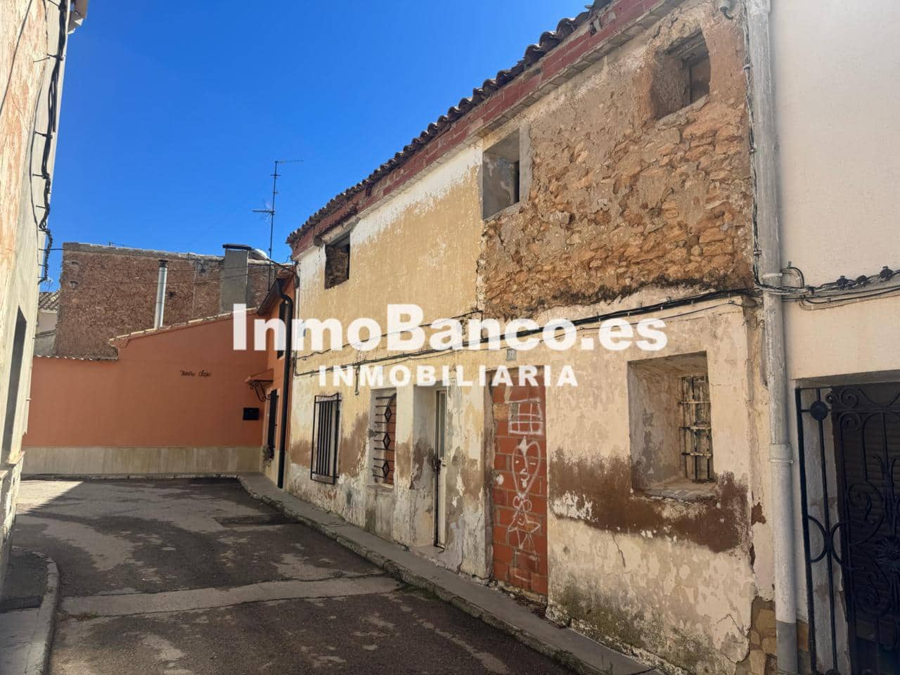 3 sypialnia Willa na sprzedaż w Requena - 39 000 € (Ref: 9427850)