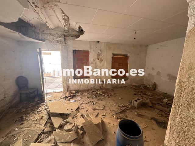 3 sypialnia Willa na sprzedaż w Requena - 39 000 € (Ref: 9427850)