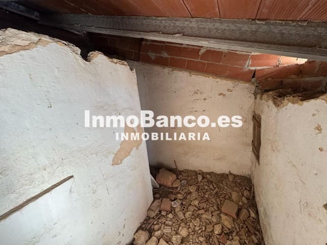 3 sypialnia Willa na sprzedaż w Requena - 39 000 € (Ref: 9427850)