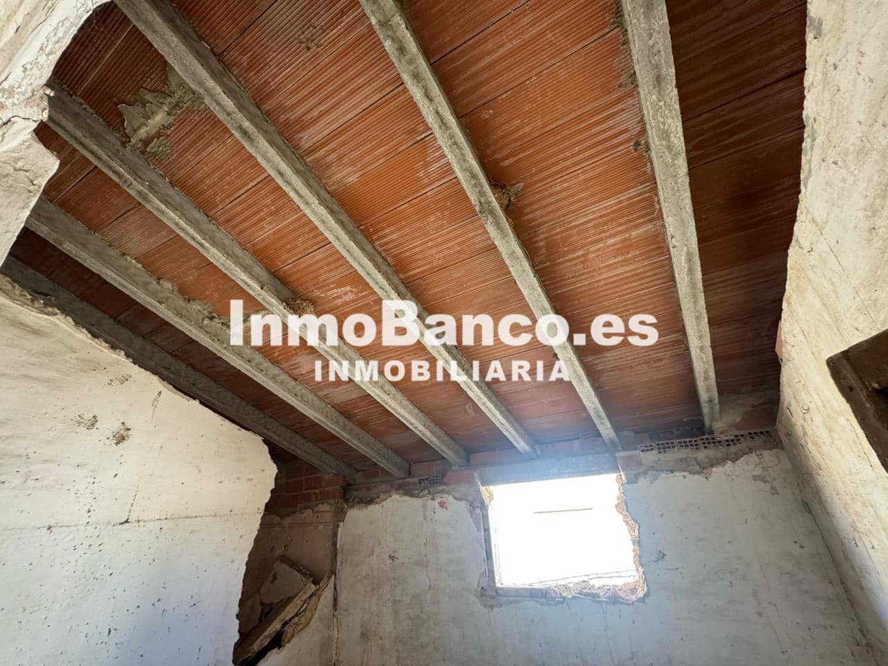 3 sypialnia Willa na sprzedaż w Requena - 39 000 € (Ref: 9427850)