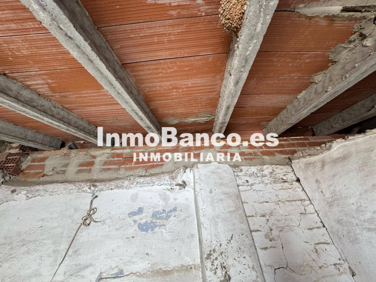 3 sypialnia Willa na sprzedaż w Requena - 39 000 € (Ref: 9427850)