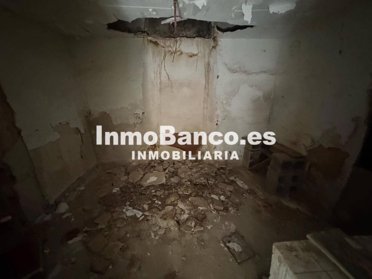 3 sypialnia Willa na sprzedaż w Requena - 39 000 € (Ref: 9427850)