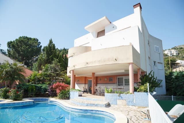 5 slaapkamer Villa te huur in Chiva met zwembad - € 3.500 (Ref: 9427860)