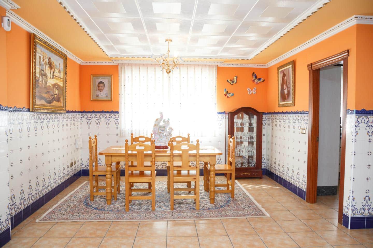 5 slaapkamer Villa te huur in Chiva met zwembad - € 3.500 (Ref: 9427860)