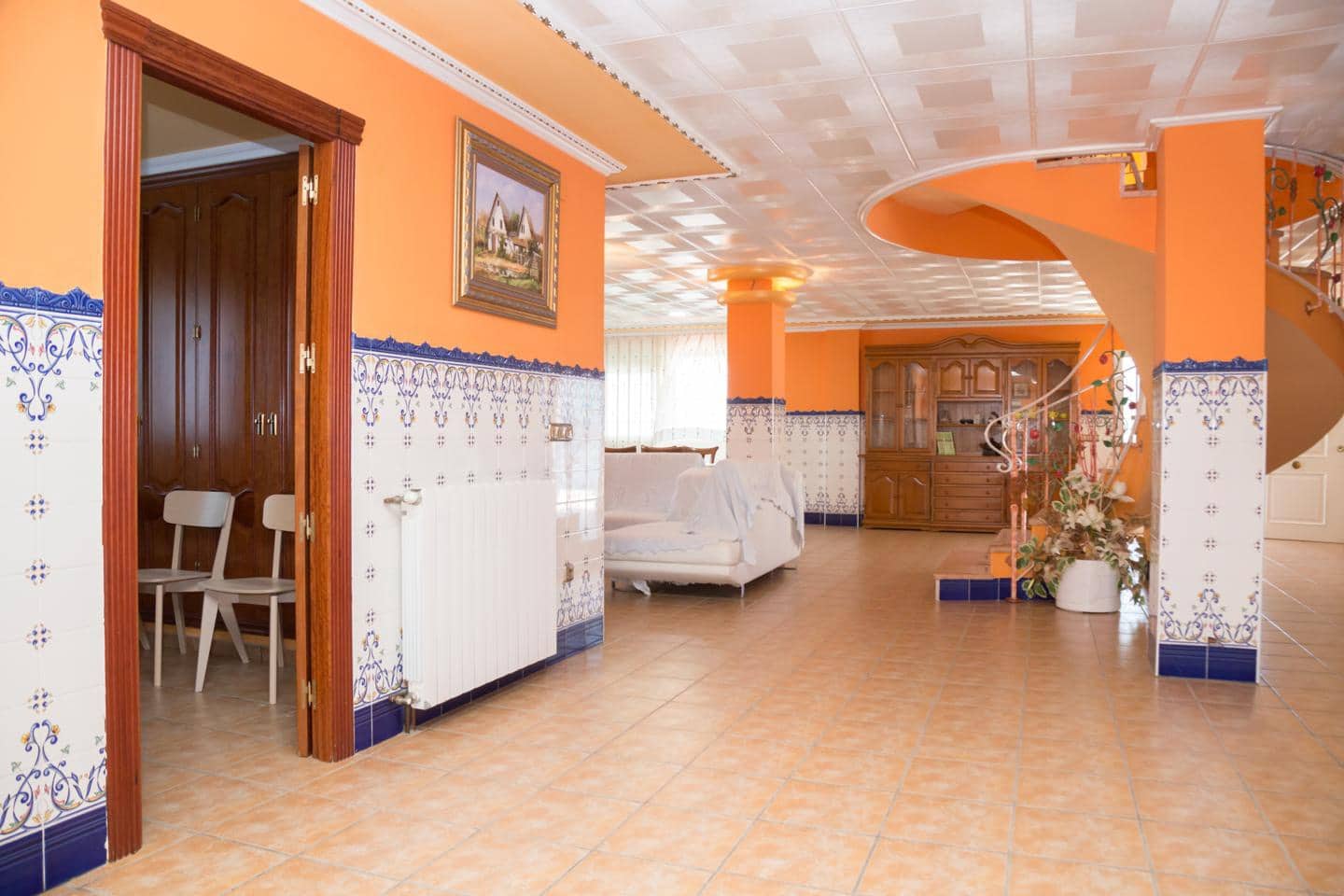 5 slaapkamer Villa te huur in Chiva met zwembad - € 3.500 (Ref: 9427860)