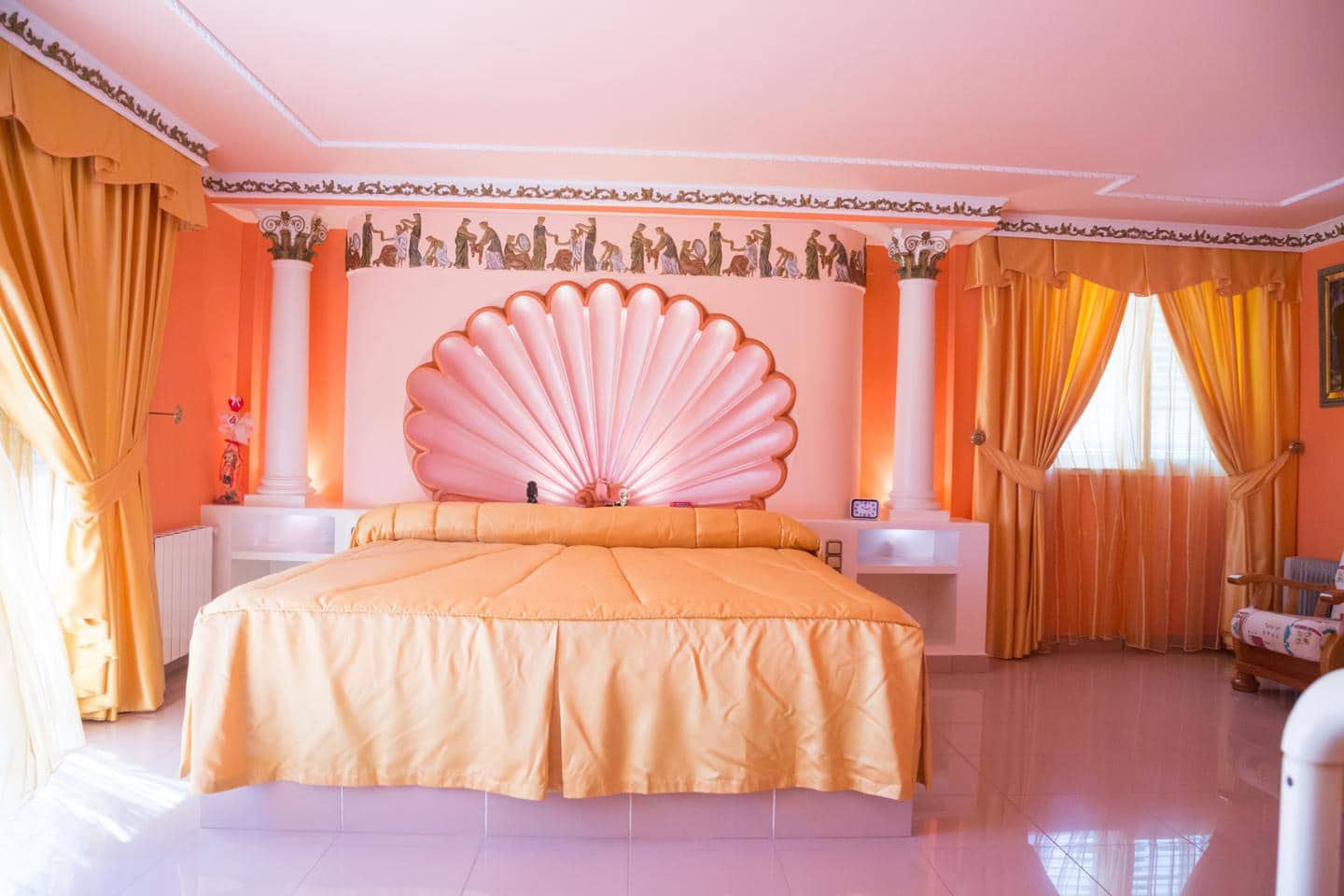 5 slaapkamer Villa te huur in Chiva met zwembad - € 3.500 (Ref: 9427860)