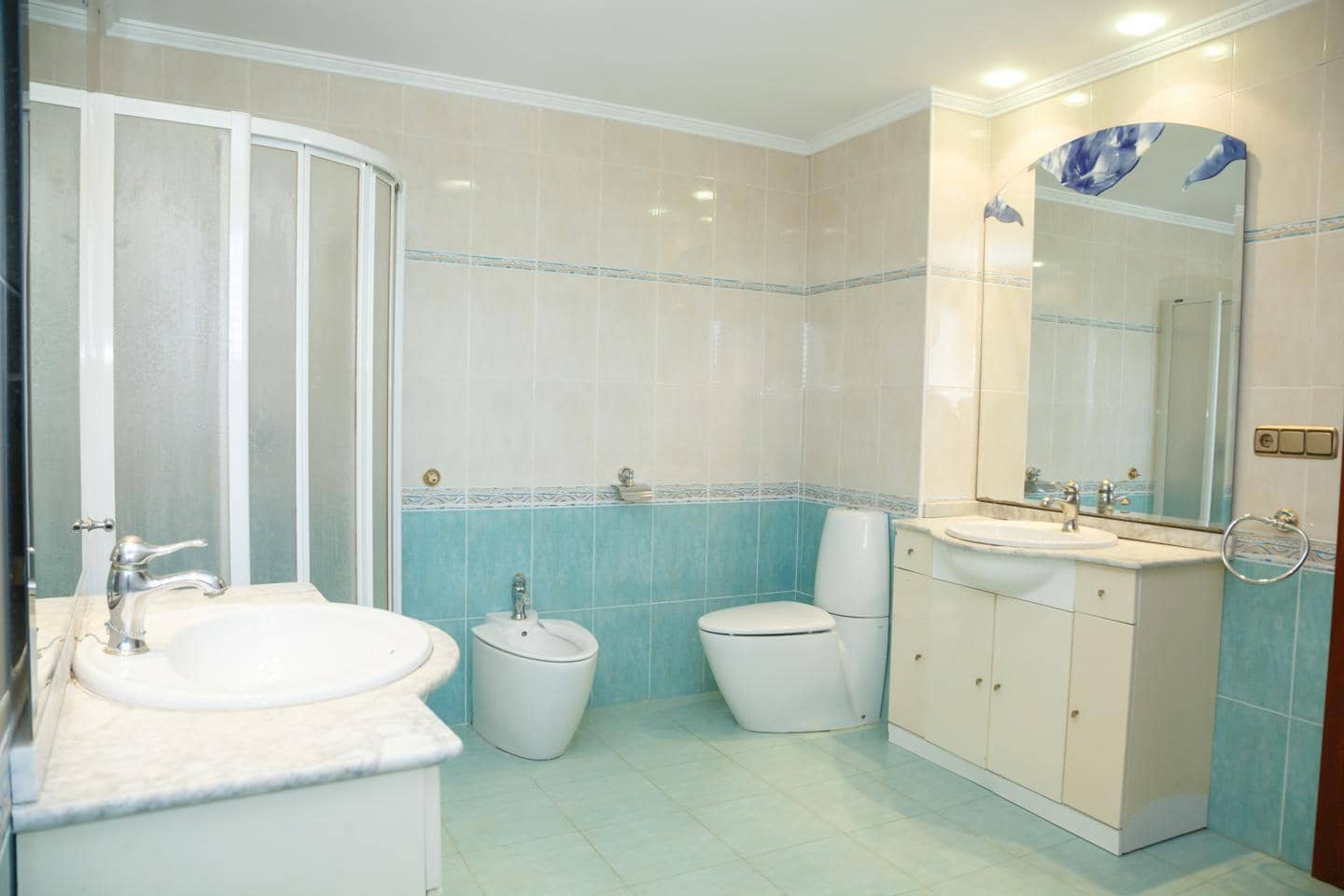 5 slaapkamer Villa te huur in Chiva met zwembad - € 3.500 (Ref: 9427860)