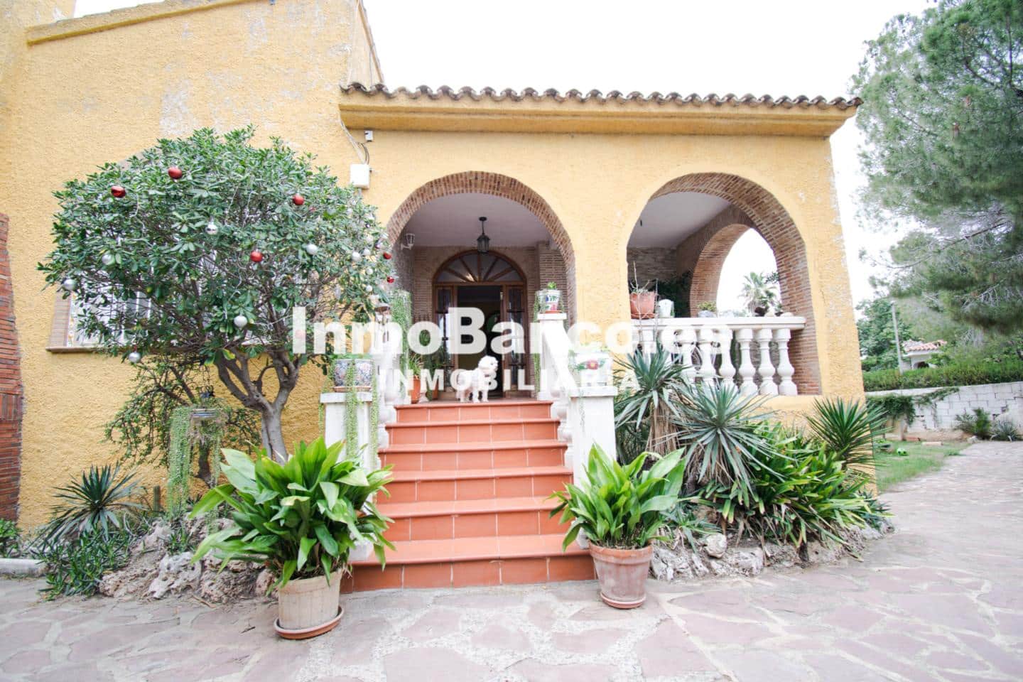 4 slaapkamer Villa te koop in Torrent met zwembad garage - € 415.000 (Ref: 9427867)