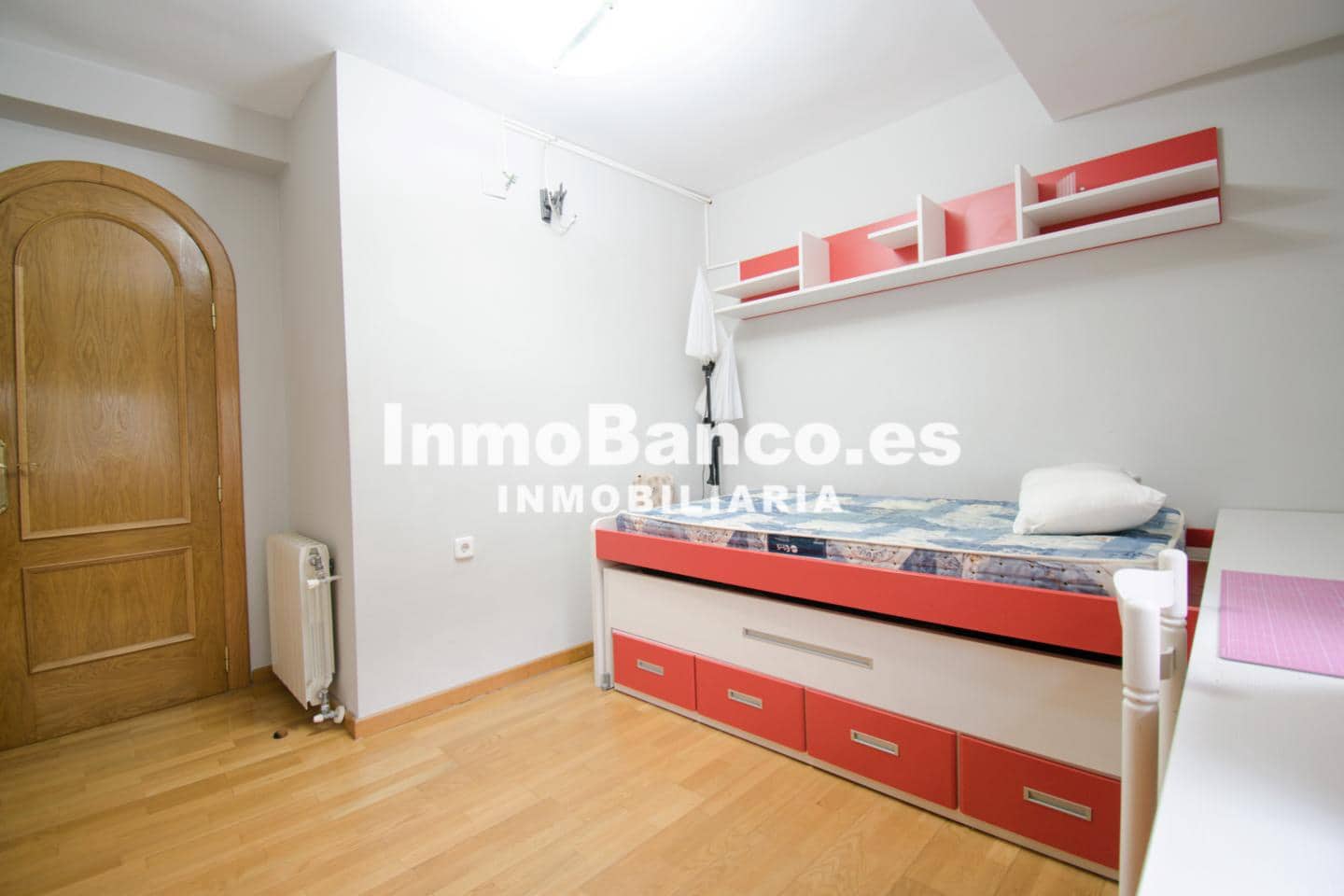 4 slaapkamer Villa te koop in Torrent met zwembad garage - € 415.000 (Ref: 9427867)