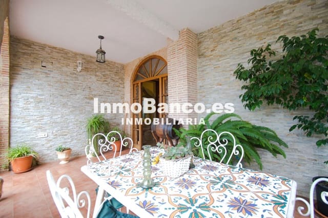 4 quarto Moradia para venda em Torrent com piscina garagem - 415 000 € (Ref: 9427867)