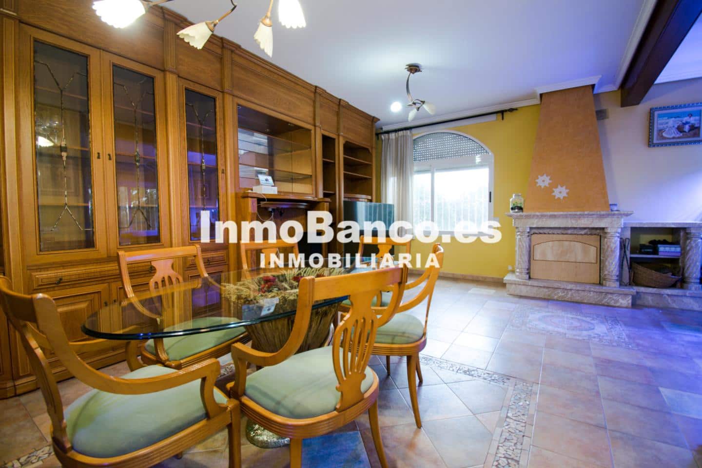 4 slaapkamer Villa te koop in Torrent met zwembad garage - € 415.000 (Ref: 9427867)