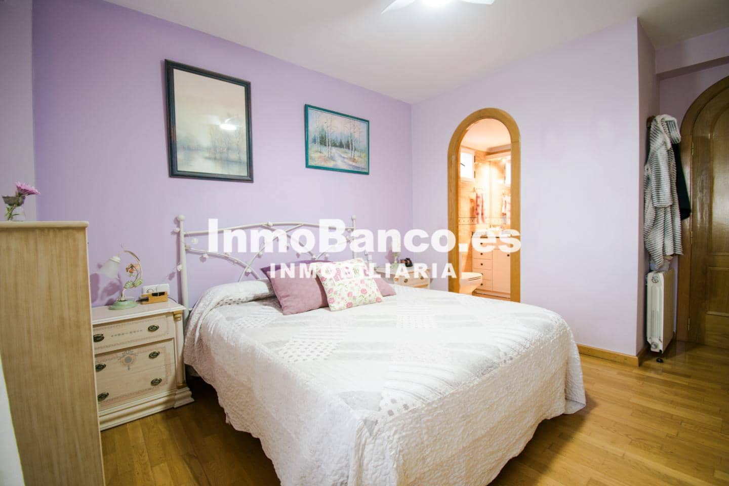 4 slaapkamer Villa te koop in Torrent met zwembad garage - € 415.000 (Ref: 9427867)