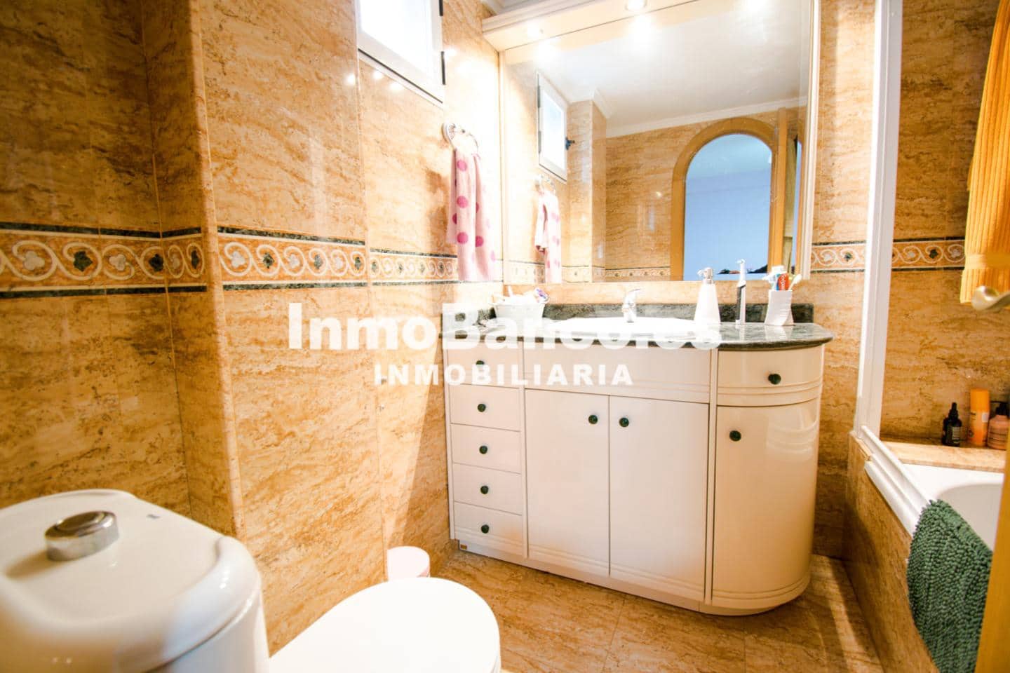 4 slaapkamer Villa te koop in Torrent met zwembad garage - € 415.000 (Ref: 9427867)