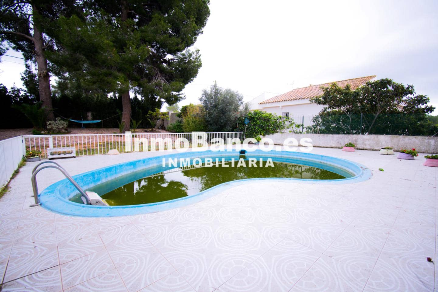 4 slaapkamer Villa te koop in Torrent met zwembad garage - € 415.000 (Ref: 9427867)