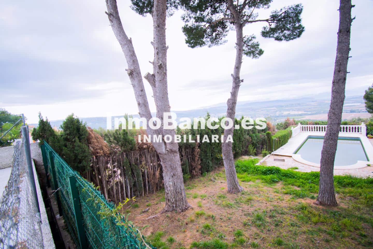 4 slaapkamer Villa te koop in Torrent met zwembad garage - € 415.000 (Ref: 9427867)